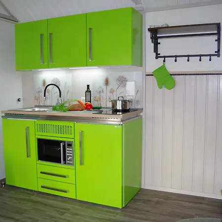 Gemuetliches Tiny House Mit Kamin, Fahrradgarage Und Sonnenterrasse